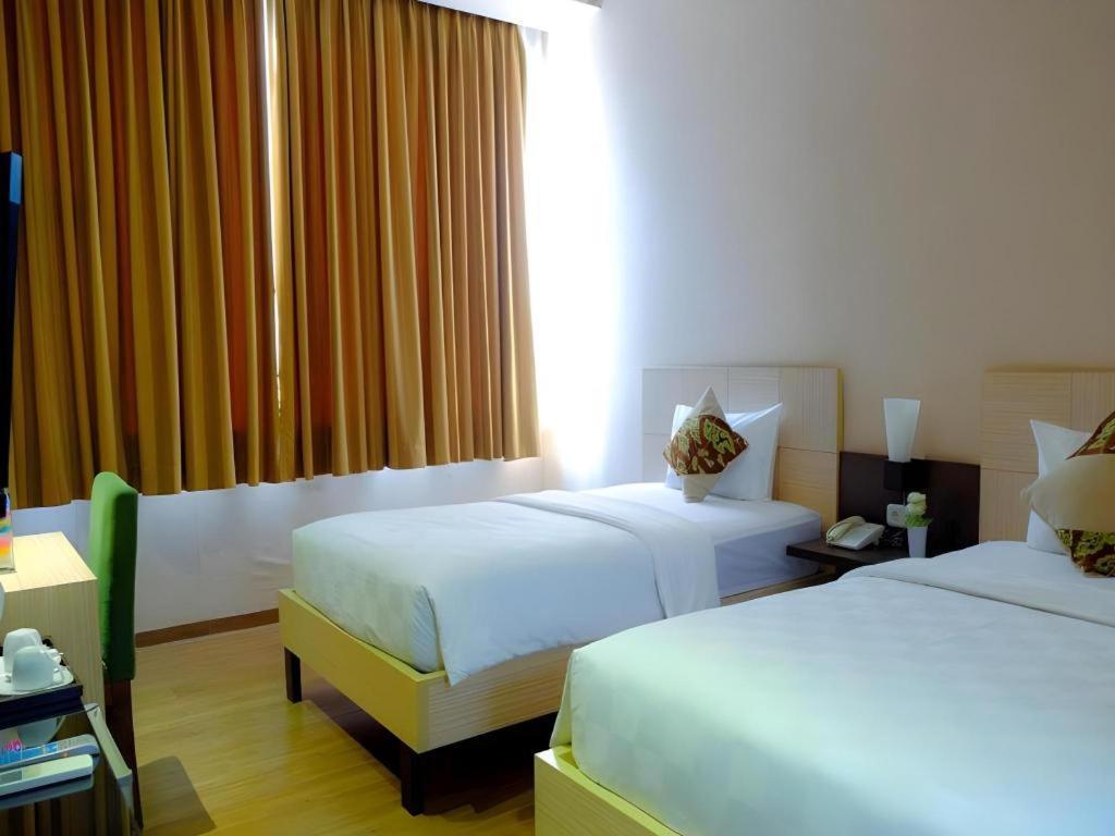 Lotus Hotel Субанг Екстер'єр фото
