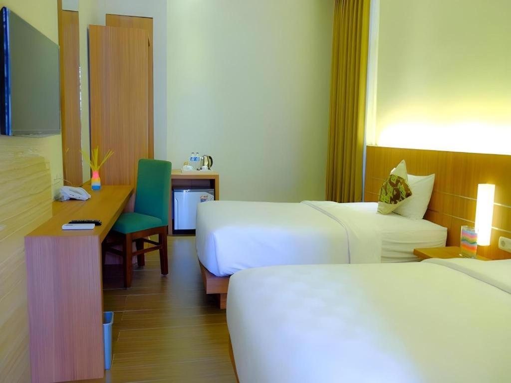Lotus Hotel Субанг Екстер'єр фото